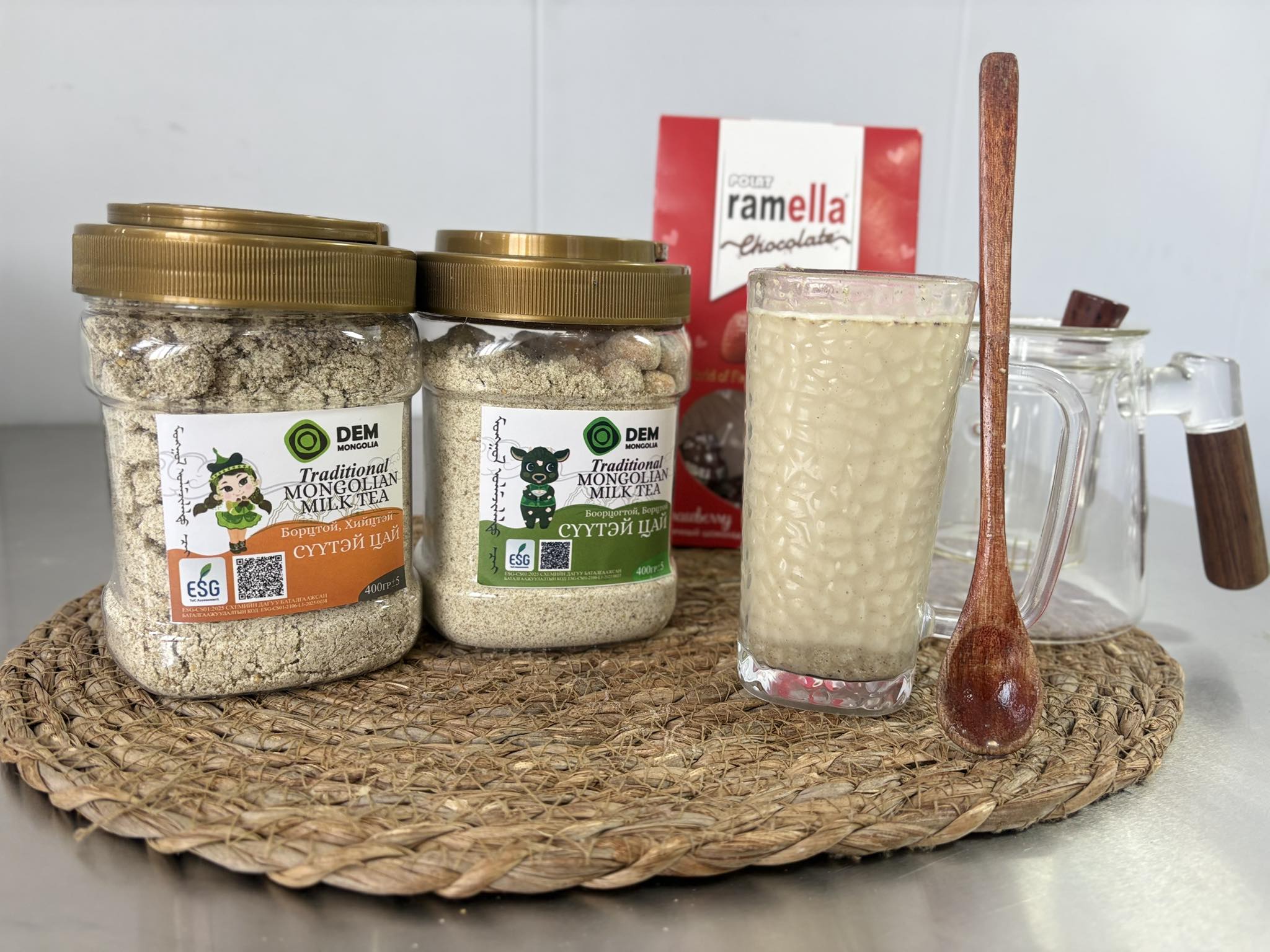 Борцтой хийцтэй цай